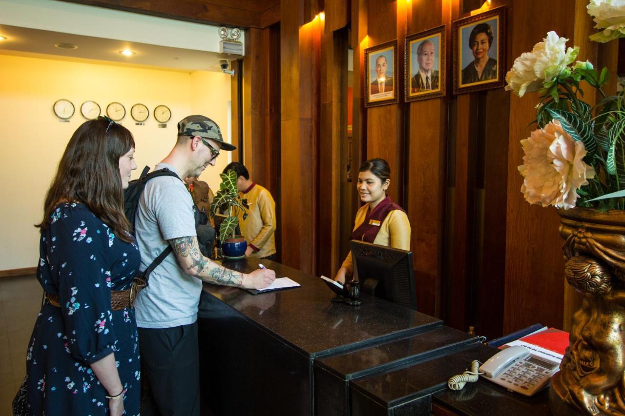 โรงแรมรอยัล เอมไพร์ พรีเมียม เสียมราฐ ภายนอก รูปภาพ
